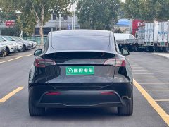 Tesla Model Y Rear-Wheel Drive - ფოტო 5