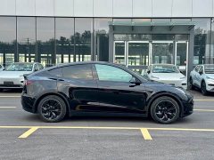Tesla Model Y Rear-Wheel Drive - ფოტო 7