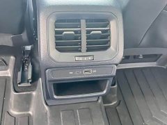Volkswagen Touareg 300TSI Two-Wheel Drive Crescent Edition - ფოტო 10