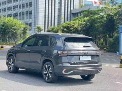Volkswagen Touareg 300TSI Two-Wheel Drive Crescent Edition - ფოტო 13