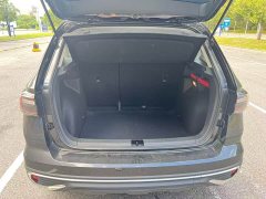 Volkswagen Touareg 300TSI Two-Wheel Drive Crescent Edition - ფოტო 14