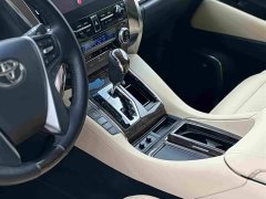 Toyota Vellfire Crown Hybrid 2.5L HV Premium Edition - ფოტო 12