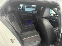 Volkswagen Golf 2023 280TSI DSG R-Line Lite - ფოტო 18