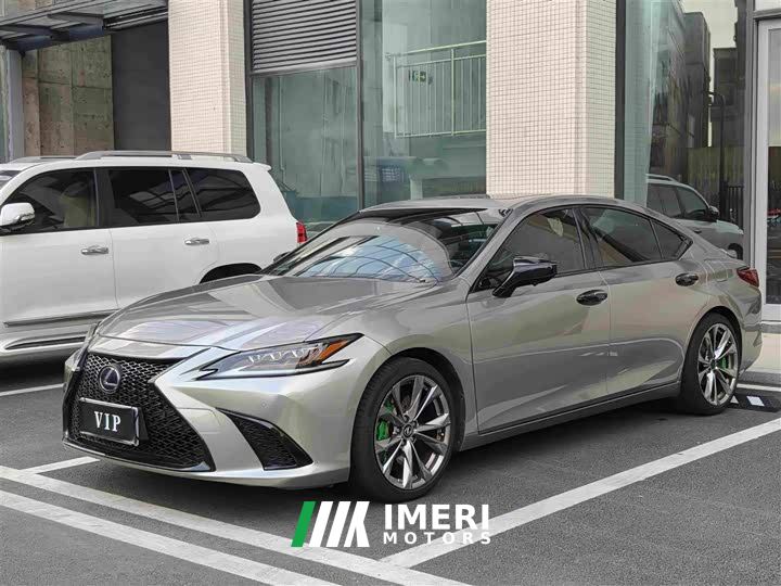 Lexus ES 300h Excellence