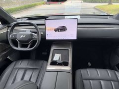 Nio Lerado L90 Max Six-Seater - ფოტო 13
