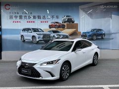 Lexus ES 200 Excellence Edition - ფოტო 1