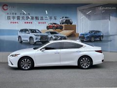 Lexus ES 200 Excellence Edition - ფოტო 5
