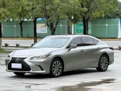 Lexus ES 2022 300h Excellence Edition - ფოტო 16