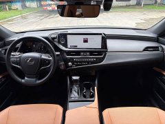 Lexus ES 2022 300h Excellence Edition - ფოტო 4