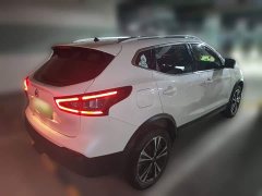 Nissan Qashqai 2.0L CVT XV Premium Luxury - ფოტო 4
