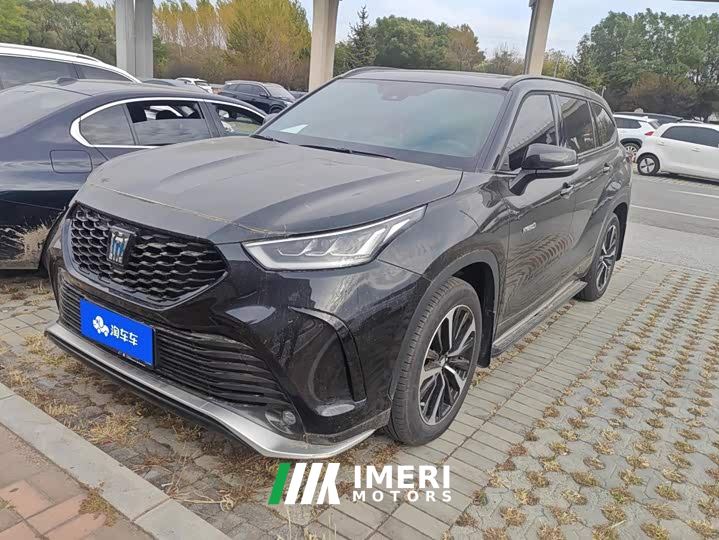 Toyota Crown Venza 2.5L HEV AWD Luxury