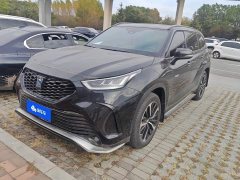 Toyota Crown Venza 2023 2.5L HEV AWD Luxury - ფოტო 1