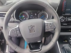Toyota Crown Venza 2023 2.5L HEV AWD Luxury - ფოტო 15