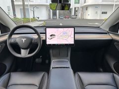 Tesla Model Y Standard Range RWD - ფოტო 10