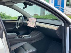 Tesla Model Y Standard Range RWD - ფოტო 11