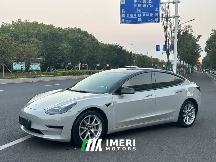 Tesla Model 3 Rear-Wheel Drive - ავტომობილი ჩინეთიდან