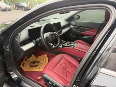 BMW 5 Series 525Li M Sport Package - ფოტო 4