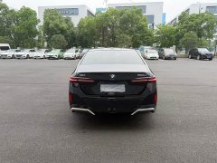 BMW 5 Series 525Li M Sport Package - ფოტო 7