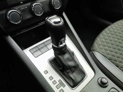 Skoda Octavia 2020 1.5L Automatic Zhixing Luxury Edition - ფოტო 13