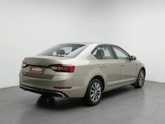 Skoda Octavia 2020 1.5L Automatic Zhixing Luxury Edition - ფოტო 2