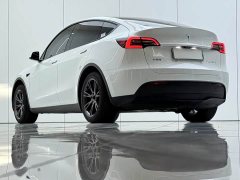 Tesla Model Y Rear-Wheel Drive - ფოტო 14