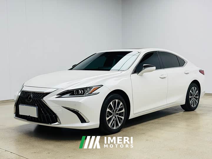 Lexus ES 200 Premium Edition - ავტომობილი ჩინეთიდან