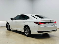Lexus ES 200 Premium Edition - ფოტო 6