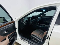 Lexus ES 200 Premium Edition - ფოტო 7