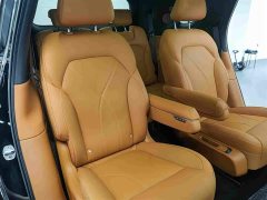 IM Motors Zhiji LS8 52 Max Luxury Six-Seater - ფოტო 14