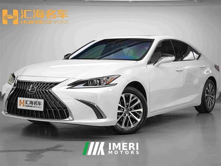 Lexus ES 200 Premium Edition