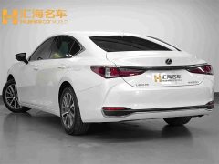 Lexus ES 200 Premium Edition - ფოტო 4