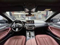 BMW 5 Series 530Li Premier M Sport Package - ფოტო 9