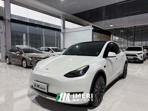 2024 Tesla Model Y Rear-Wheel Drive