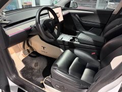 Tesla Model Y Rear-Wheel Drive - ფოტო 6