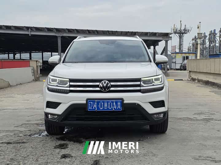 Volkswagen Touareg 2021 280TSI FWD Luxury Plus - ავტომობილი ჩინეთიდან