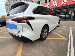 Toyota Sienna 2021 2.5L Hybrid Luxury - ფოტო 16