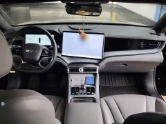BYD Seal Glory Edition DM-i 1.5L 121km Luxury - ფოტო 10