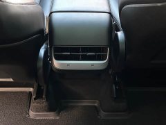 Tesla Model Y Rear-Wheel Drive - ფოტო 10