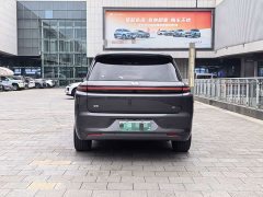 Li Auto L8 2024 Pro - ფოტო 13