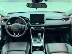 Toyota Venza Hybrid 2.5L E-CVT FWD Luxury - ფოტო 5