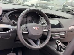 Cadillac XT4 28T FWD Luxury - ფოტო 17