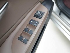 Lexus ES 300h Premium Edition - ფოტო 12