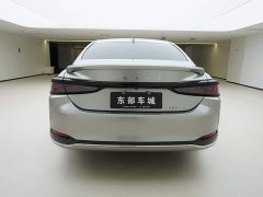 Lexus ES 300h Premium Edition - ფოტო 5