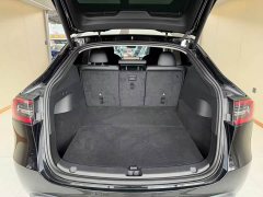 Tesla Model Y Rear-Wheel Drive - ფოტო 9