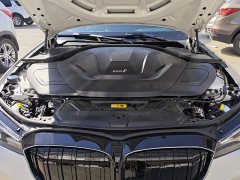 BMW i3 eDrive 40 L Midnight Edition Package - ფოტო 10