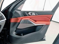 BMW X5 Facelift xDrive 30Li M Sport Premium Package - ფოტო 16
