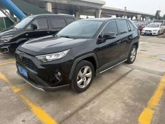 Toyota RAV4 2.0L CVT FWD Fashion Plus Edition - ფოტო 2