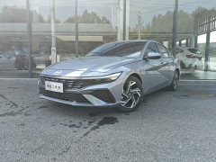 Hyundai Elantra 2023 1.5L CVT Luxury - ფოტო 1
