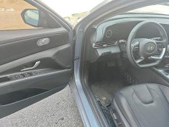Hyundai Elantra 2023 1.5L CVT Luxury - ფოტო 9