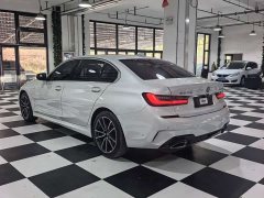 BMW 3 Series 320Li M Sport Package - ფოტო 19